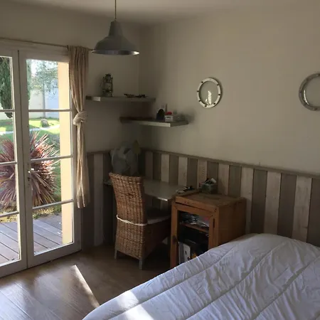 Taru Marais Poitevin Chauray