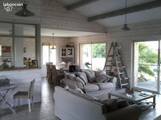 别墅 Taru Marais Poitevin *