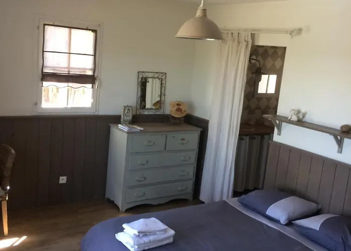 Taru Marais Poitevin * Chauray